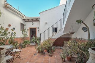 Casa  Calle sancho vizcaino. Estupenda vivienda en el centro de jerez de la frontera.