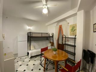 Alquiler Estudio  La yerba. Estudio apartamento en planta segunda sin ascensor centro