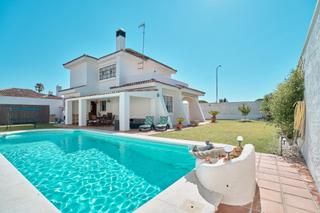 Xalet en Valdelagrana. Chalet en venta en el parque natural de los toruos