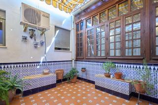 Casa a Centro. Magnifica vivienda en calle evora