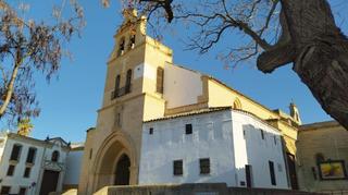 Apartament  Calle liebre. Piso centrico con plaza de garaje trastero y piscina.