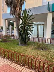 Local commercial en La Plata.  oportunidad !!! juzgados-merca 80