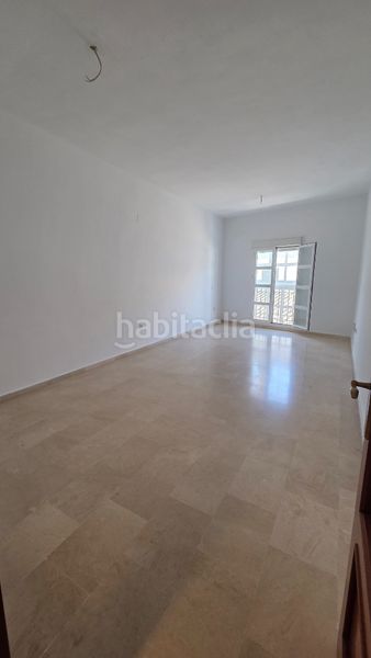 Foto e7fda8a4-feeb-406b-b4ec-f0a2dd929d82. Pis amb aparcament a Centro Jerez de la Frontera