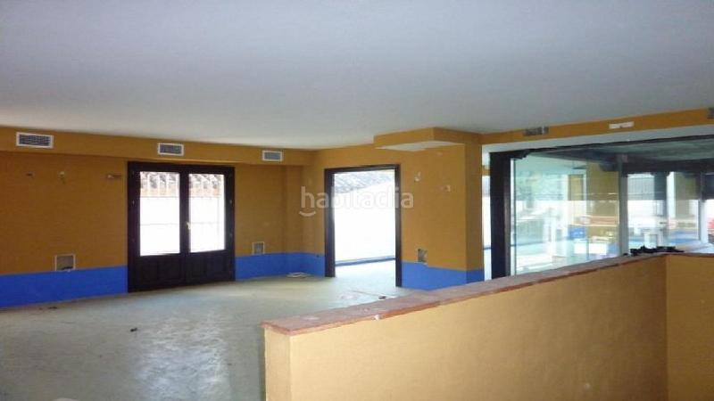 Foto 44cf68b4-700b-4cc0-a3ba-567da2d84efa. Local comercial en La Zubia Ciudad Zubia (La)