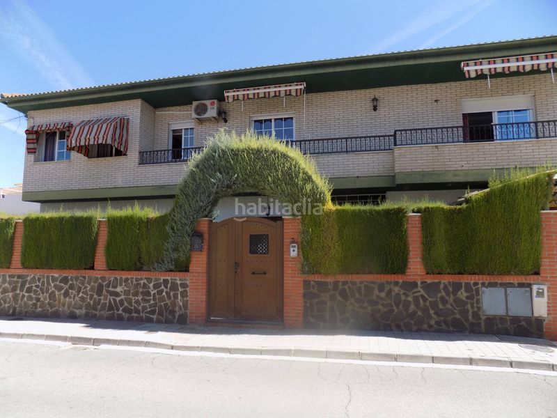 Foto 10d9ffb5-52dd-4dbf-8983-9234a1627dee. Casa amb aparcament a Santa Fe