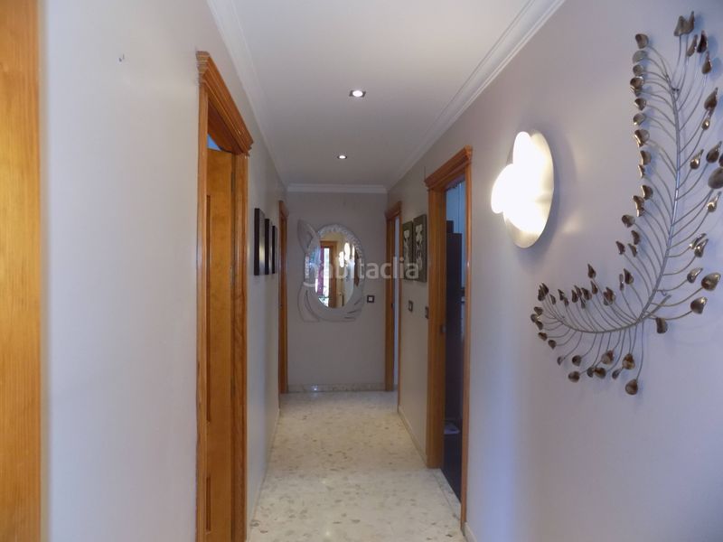 Foto 2b3546b5-ad99-433a-93f1-6ee74d6a2f87. Casa amb aparcament a Santa Fe