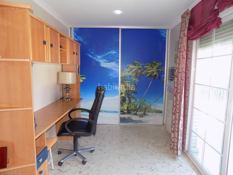 Foto a3d2fceb-9580-47a1-8557-7d978b25731d. Casa amb aparcament a Santa Fe