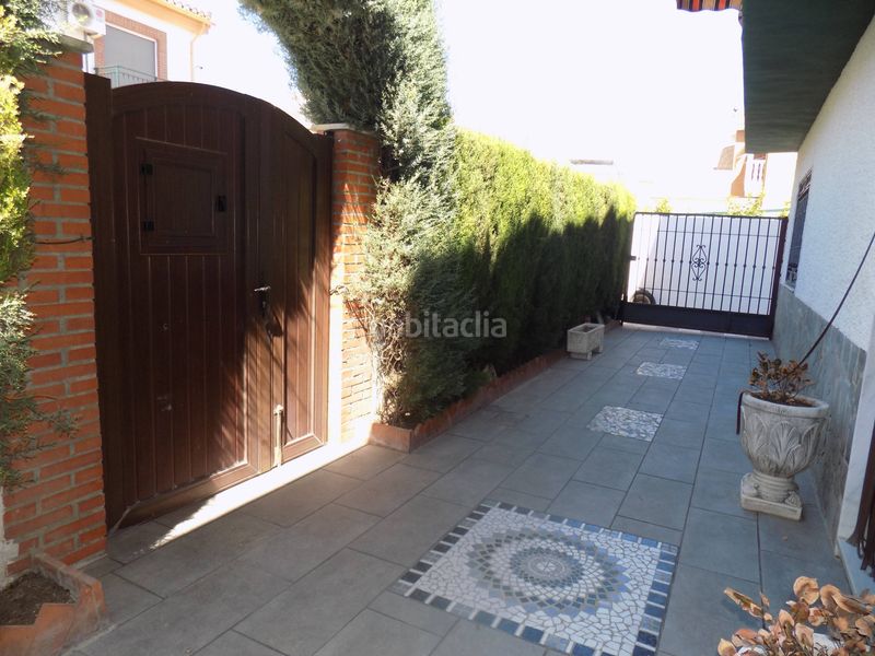 Foto a792e170-4ddf-4196-a26d-34e1eb9f4c41. Casa amb aparcament a Santa Fe
