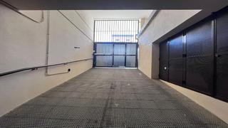 Parking coche en San Cayetano