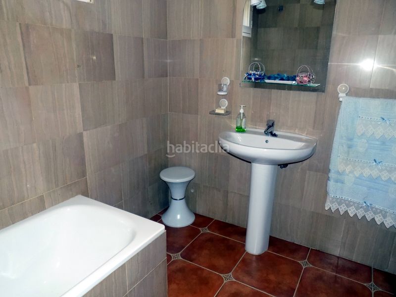 Foto 09007a52-f03d-4075-bbb6-5438aa3daa7f. Casa amb aparcament a Santa Fe