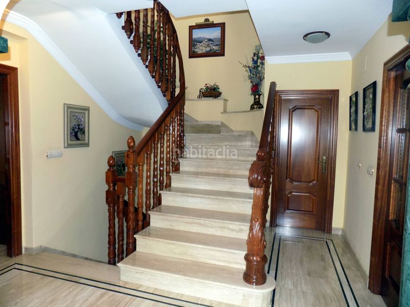 Foto 32f18f5b-0af3-423f-a589-41bf15edbf0e. Casa amb aparcament a Santa Fe