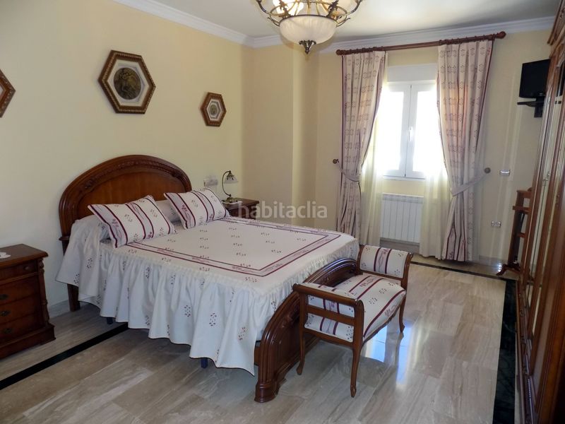 Foto 7dd669d4-93e2-4746-9a82-3a7a96128e39. Casa amb aparcament a Santa Fe