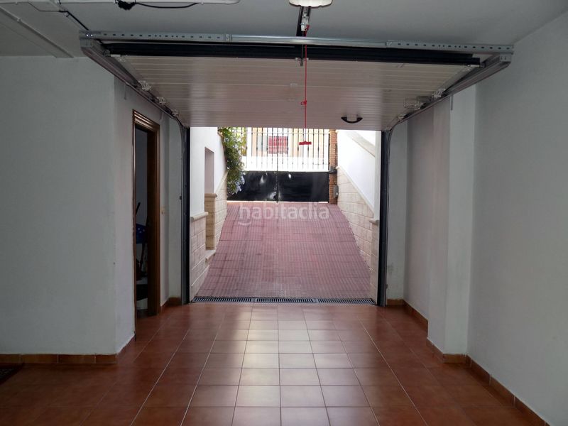 Foto b4b4ddce-f30a-4579-8130-3ed04f883f06. Casa amb aparcament a Santa Fe