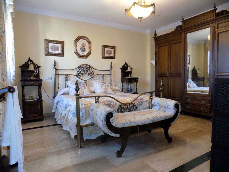 Foto cbf36088-2df6-4f55-95eb-5ad3cea8bf63. Casa amb aparcament a Santa Fe