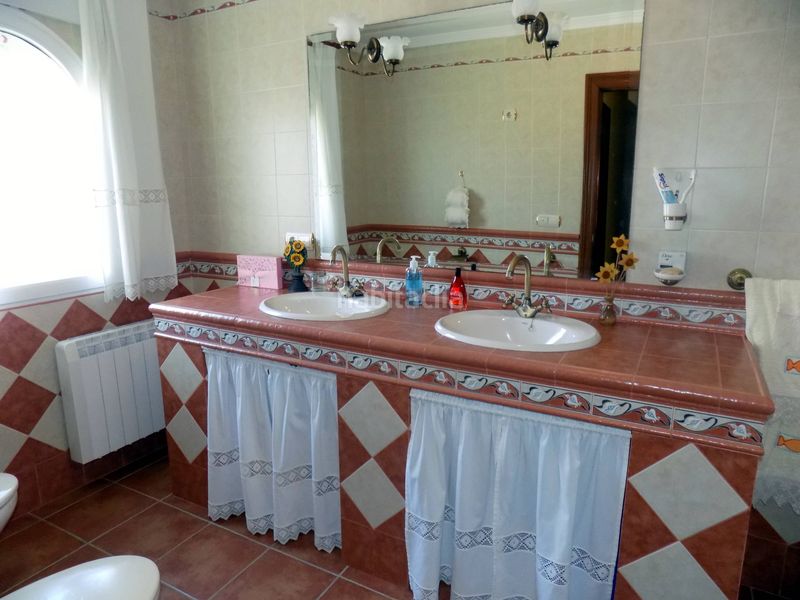 Foto dc2a8653-226a-4e29-8584-61345db489fb. Casa amb aparcament a Santa Fe