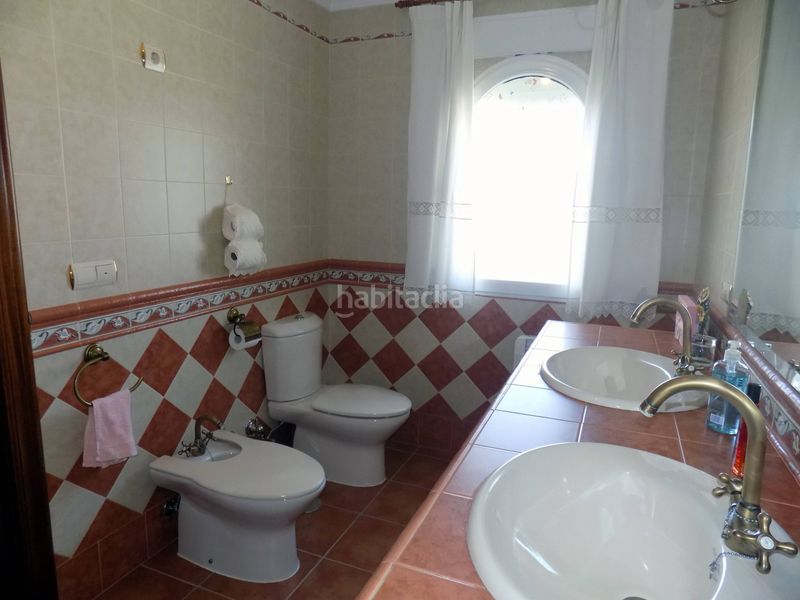 Foto ee4ccd17-baa9-4589-b58c-490dc3f2fcab. Casa amb aparcament a Santa Fe