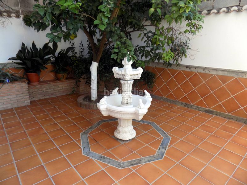 Foto fd719876-62e3-4aac-9b0f-e7fbb0eab335. Casa amb aparcament a Santa Fe