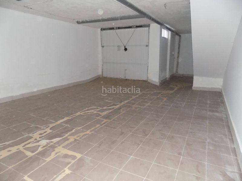 Foto 06c324fc-312d-476a-977b-bc6adb3fdc61. Casa amb aparcament a Freila