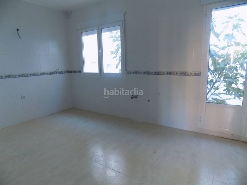 Foto 699c99ac-b4a6-485b-98b9-d6c99d90fdff. Casa amb aparcament a Freila