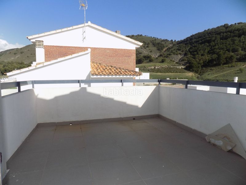 Foto 3aa7f6e2-54ac-4b4f-b12b-9a7c1bb291fc. Casa amb aparcament piscina a Dílar
