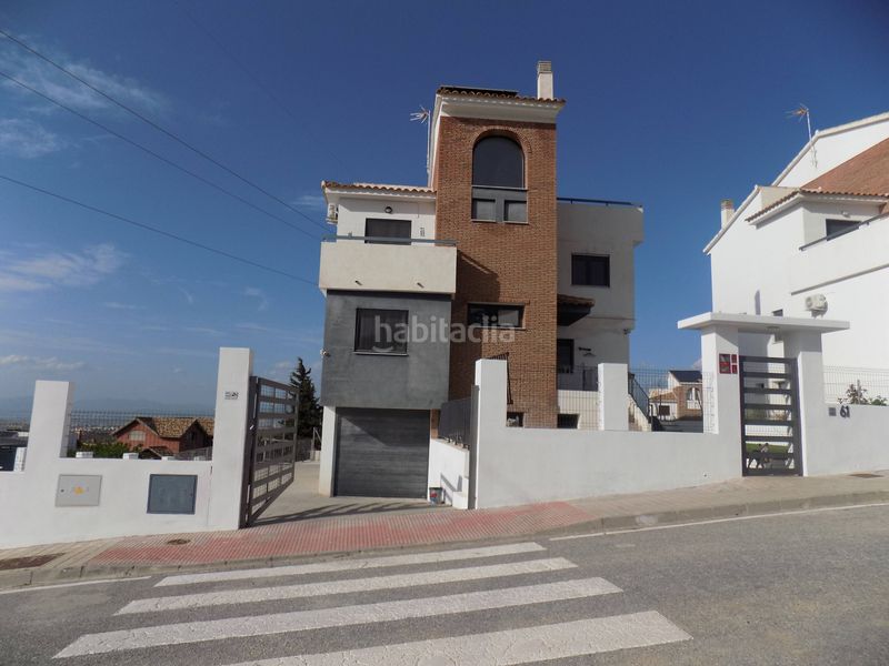 Foto 58a347d5-a39c-43b1-aa11-a1b6a4657686. Casa amb aparcament piscina a Dílar