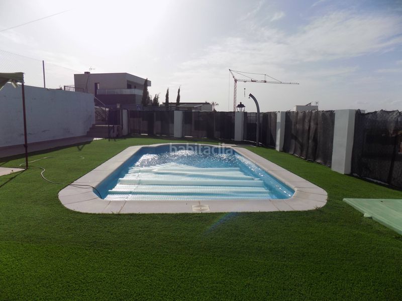Foto 5d1e5e7c-a198-436c-9a83-5e9f9c8ad5b5. Casa amb aparcament piscina a Dílar