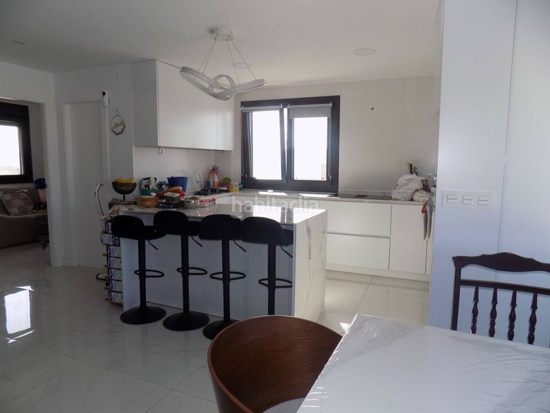 Foto a6a406a8-cf09-4bc6-b4a1-256b43fcdd1a. Casa amb aparcament piscina a Dílar