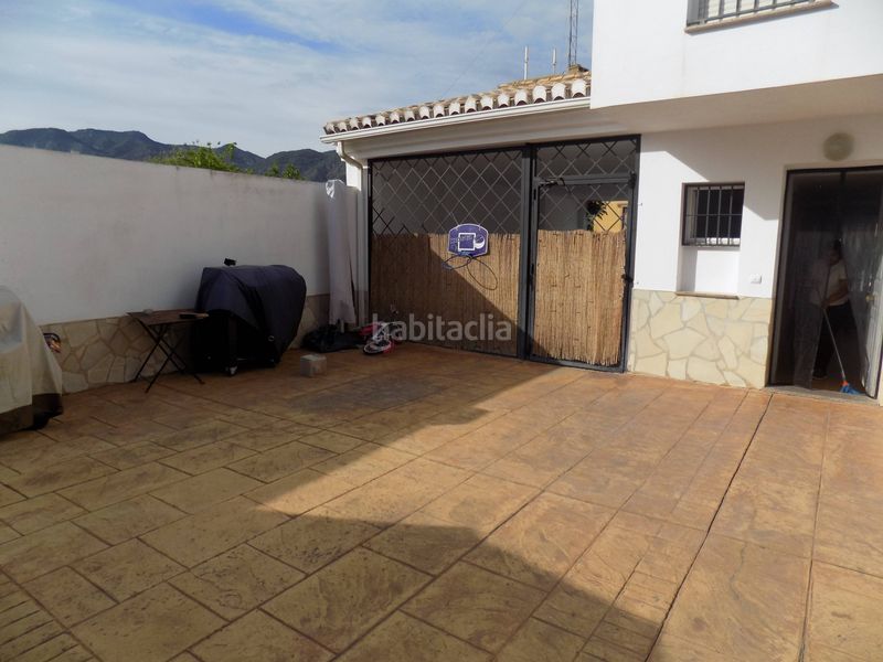 Foto c3b5406b-003d-405e-a6bd-153c4efb1a76. Casa amb aparcament piscina a Dúrcal