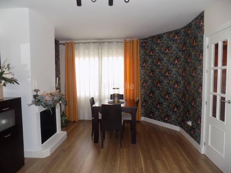 Foto 1a3d229d-68c1-4b1d-8172-962b36ff9809. Casa amb aparcament a Santa Fe