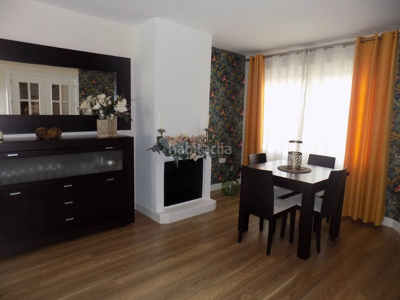 Foto 613b11bc-a2a4-4b8e-8f14-870a7f3ffb9f. Casa amb aparcament a Santa Fe