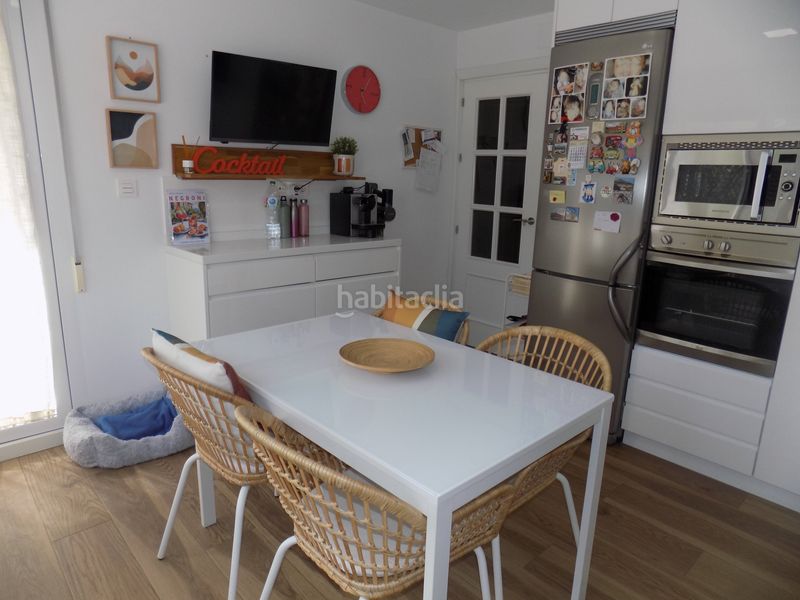 Foto f51dfcac-b8c2-494a-82f1-46eeb8570a9e. Casa amb aparcament a Santa Fe