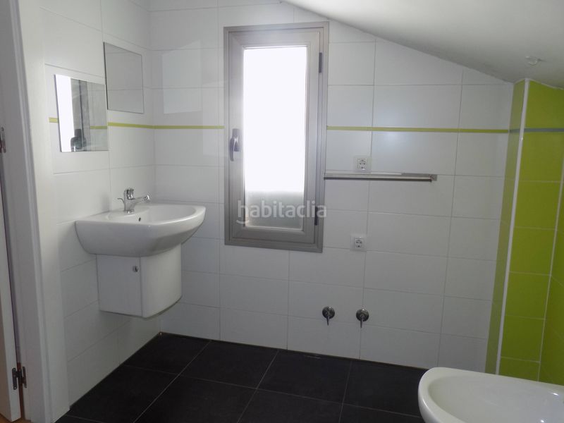 Foto 73419565-2c8b-4e0a-8c4a-f57626e297ef. Pis a Santa Fe