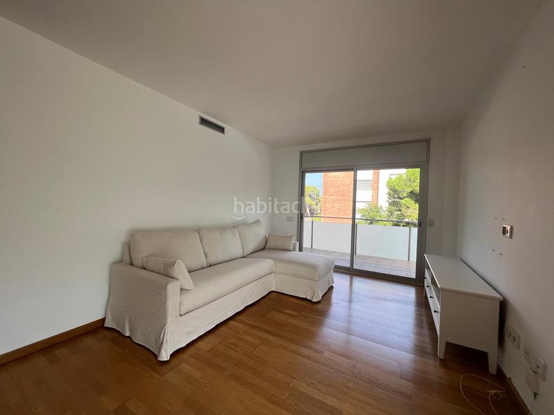 Foto 3820ca4e-94eb-4712-af47-b775c411c3d4. Location appartement avec chauffage parking piscine dans Gavà