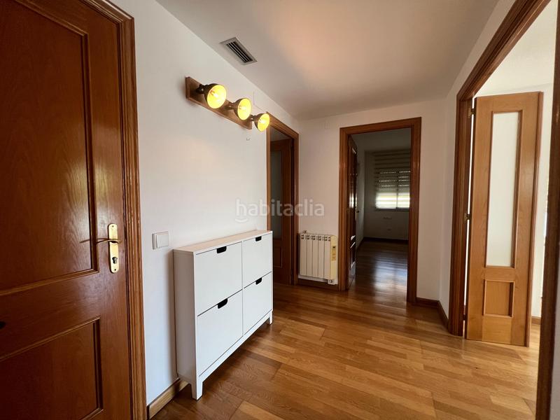 Foto 8bea5204-f73d-4f3e-a7d7-38b2b179036b. Location appartement avec chauffage parking piscine dans Gavà