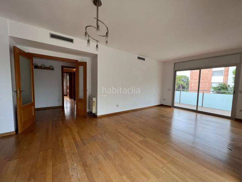 Foto acd9bf7c-41cc-4614-a0f5-2674f4089a76. Location appartement avec chauffage parking piscine dans Gavà