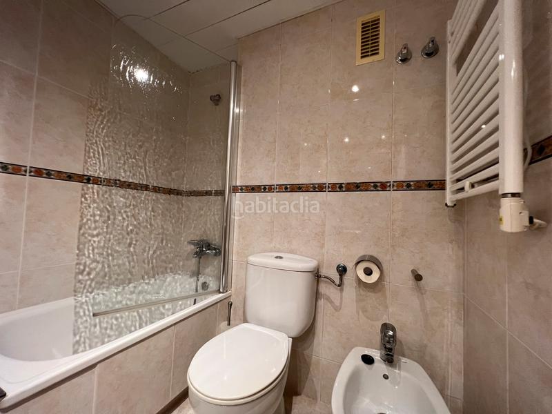 Foto f06efc48-3a48-4bdd-8c32-54a910bb01b1. Miete etagenwohnung mit heizung parking pool in Gava Mar Gavà