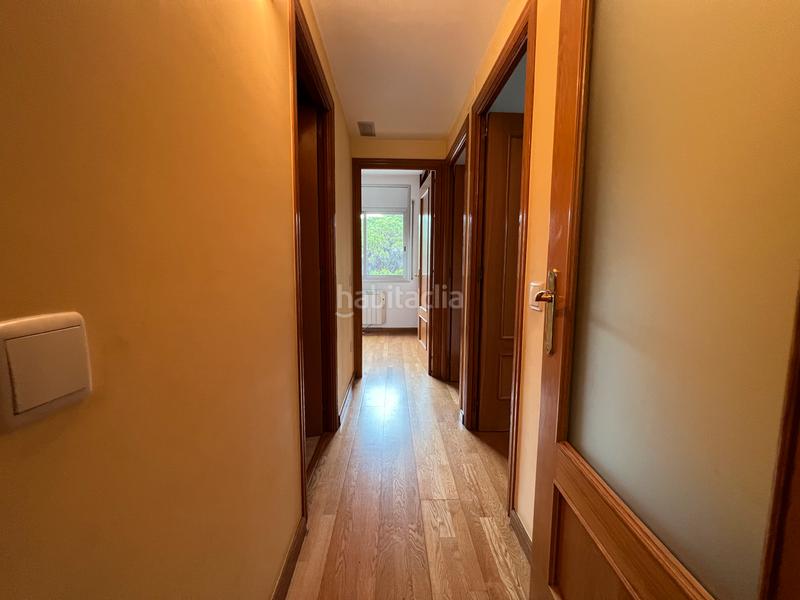 Foto 0cd60b26-1848-4cce-8cd2-e510c95066e1. Rent flat with heating parking pool in Gava Mar Gavà