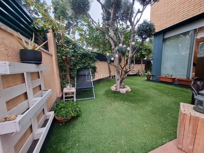 Foto 20162fad-0437-4563-9f83-7c9665450dfd. Casa adossada a avinguda 303 59 a Montmar Castelldefels