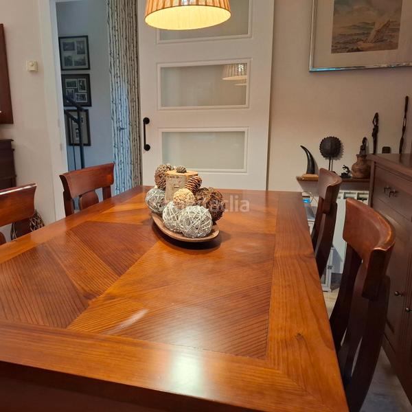Foto b50b9c73-14d6-414d-96ad-89a17b43ca8f. Casa adossada a avinguda 303 59 a Montmar Castelldefels