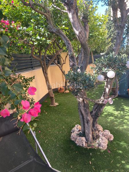 Foto c030e3f5-3b84-44b9-b57d-2287a5ef2eb6. Casa adossada a avinguda 303 59 a Montmar Castelldefels