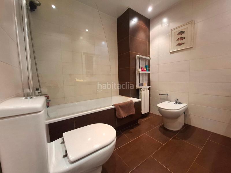Foto e8c38329-2a5b-4a6b-9a15-f0e5c53975ae. Casa adossada a avinguda 303 59 a Montmar Castelldefels