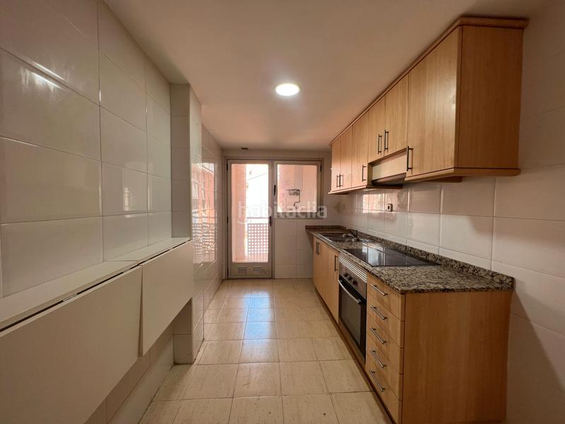Foto 43f16cd4-f3d4-4d65-ad28-913376c43917. Attique dans carrer de l'església 103 dans Castell-Poble Vell Castelldefels