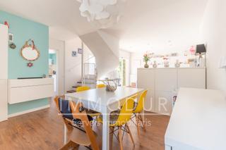 Casa adossada a Carrer raconada 6. Bellamar bajo con jardín y piscina privada