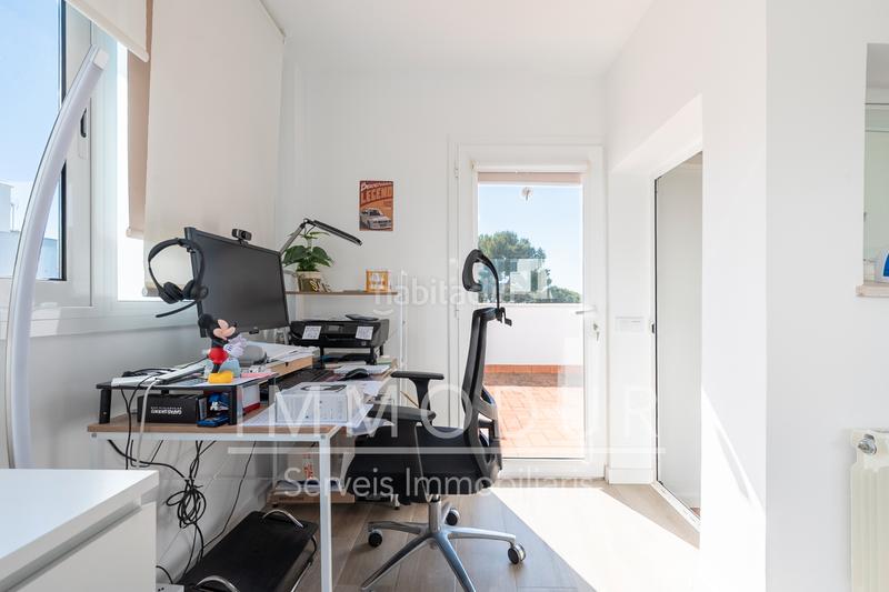 Foto 6b7ea6ec-cc19-4a7d-a9a8-e7f32b079197. Casa adosada en carrer raconada 6 Bellamar bajo con jardín y piscina privada en Castelldefels