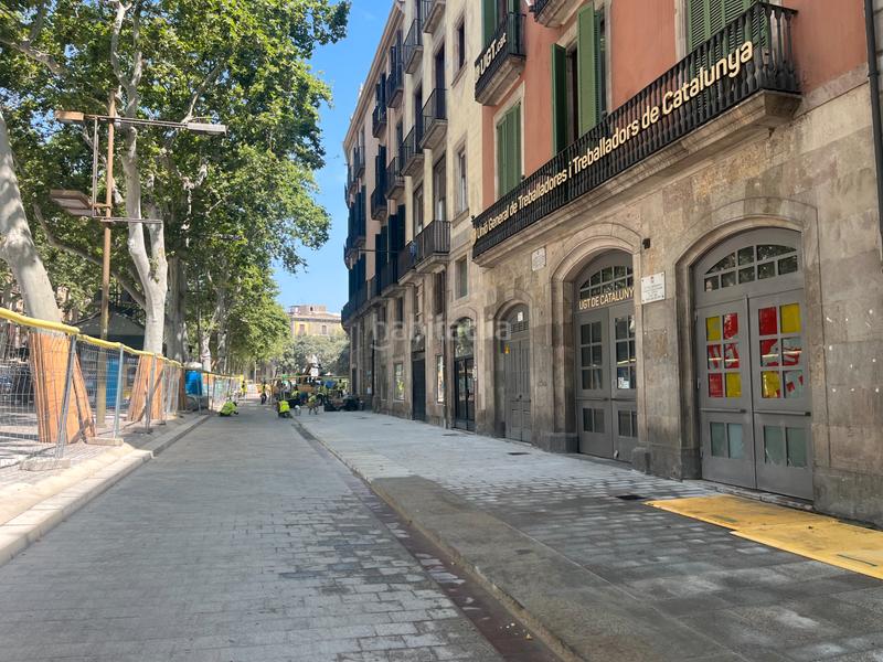 Foto 0a723444-cfeb-486b-b16b-bf272c9aa7ff. Piso en la rambla 39 en el gótico expectacular vivienda en Barcelona
