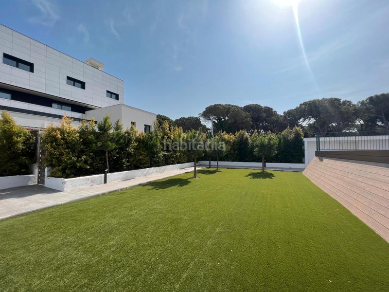 Foto ee453aa0-b15d-4046-9bb0-cae4c08a5b7a. Pis amb aparcament piscina a Gava Mar Gavà