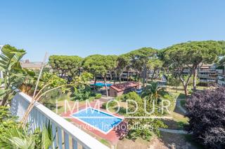 Lloguer Àtic a Autovia de castelldefels 162. Se alquila atico duplex en zona residencial