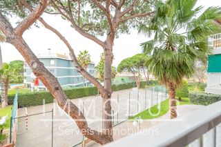 Flat in Gava Mar. Piso en gava mar en zona comunitaria inmejorable