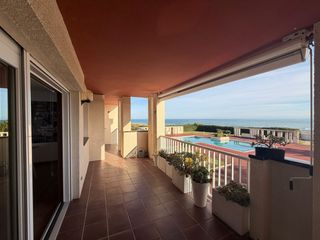 Rent Flat in Carrer dels tellinaires 38. Primera linea de mar apartamento equipado y amueblado