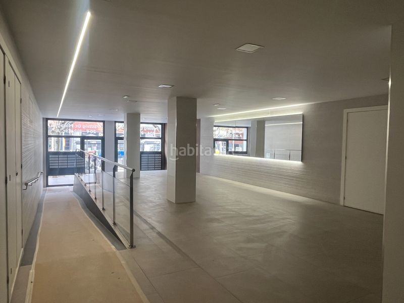 Foto c8e572d5-07c9-464c-9409-38bdf42f275c. Piso en passeig del doctor moragas 204 en pleno centro, mejor zona de barbera vivienda con parking, 4 habitaciones en Barberà del Vallès